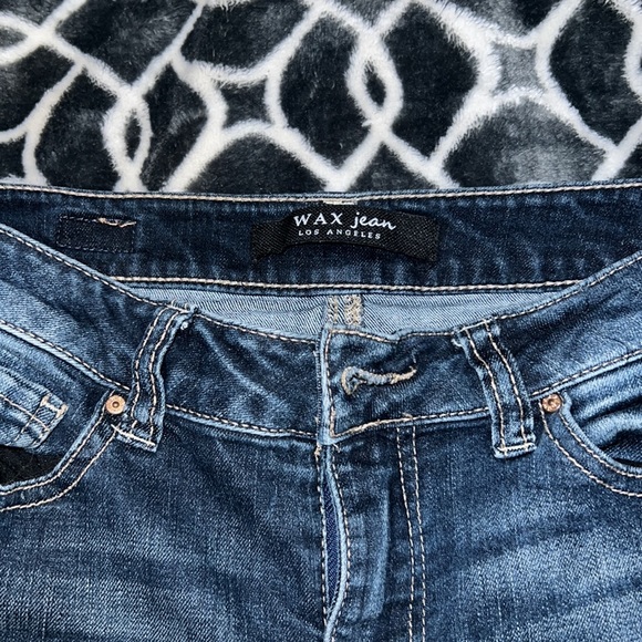 Size 1 Skinny Jeans - Picture 2 of 2